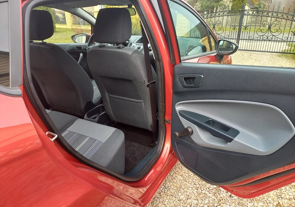 Ford Fiesta cena 21900 przebieg: 116000, rok produkcji 2009 z Staszów małe 67
